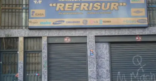 ALMACEN REFRISUR AVENIDA 1 DE MAYO 51D ALMACEN REFRISUR AVENIDA 1 DE MAYO 51D